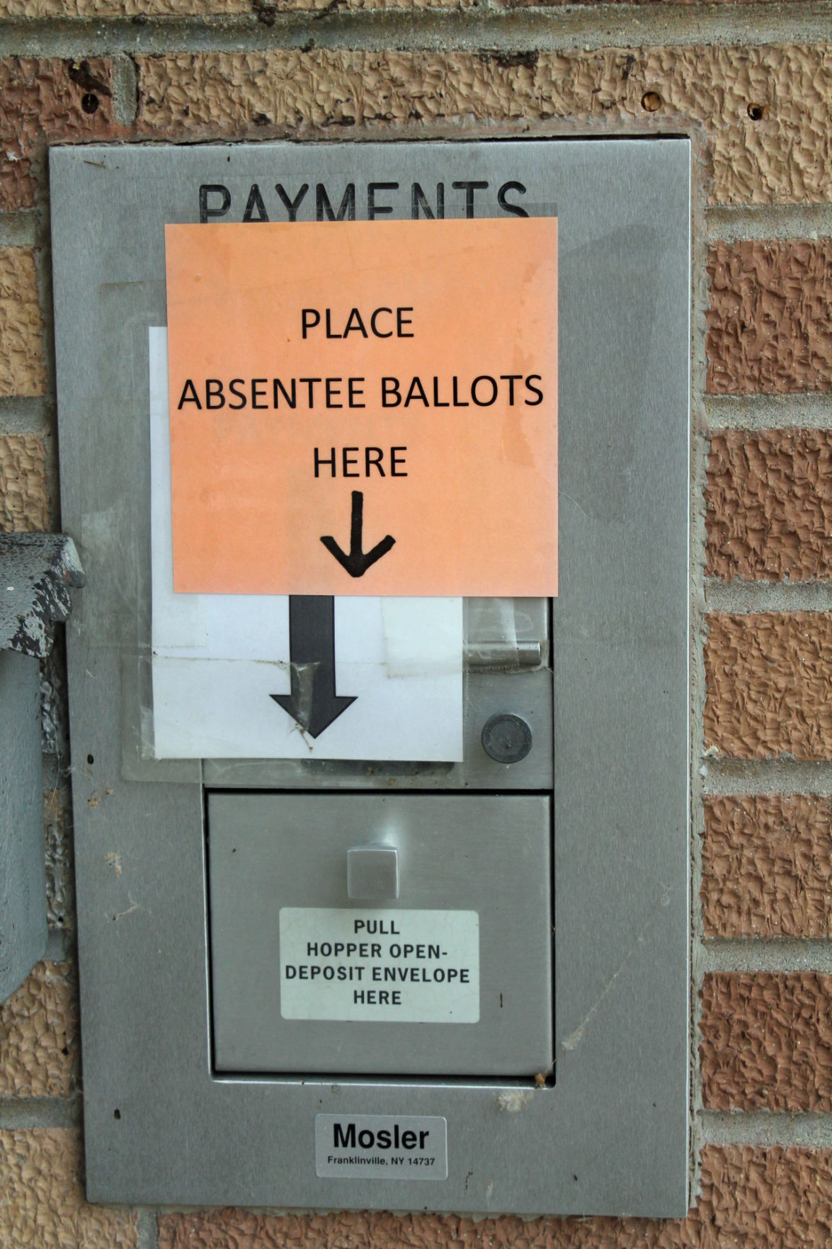 In-person absentee voting-9.jpg